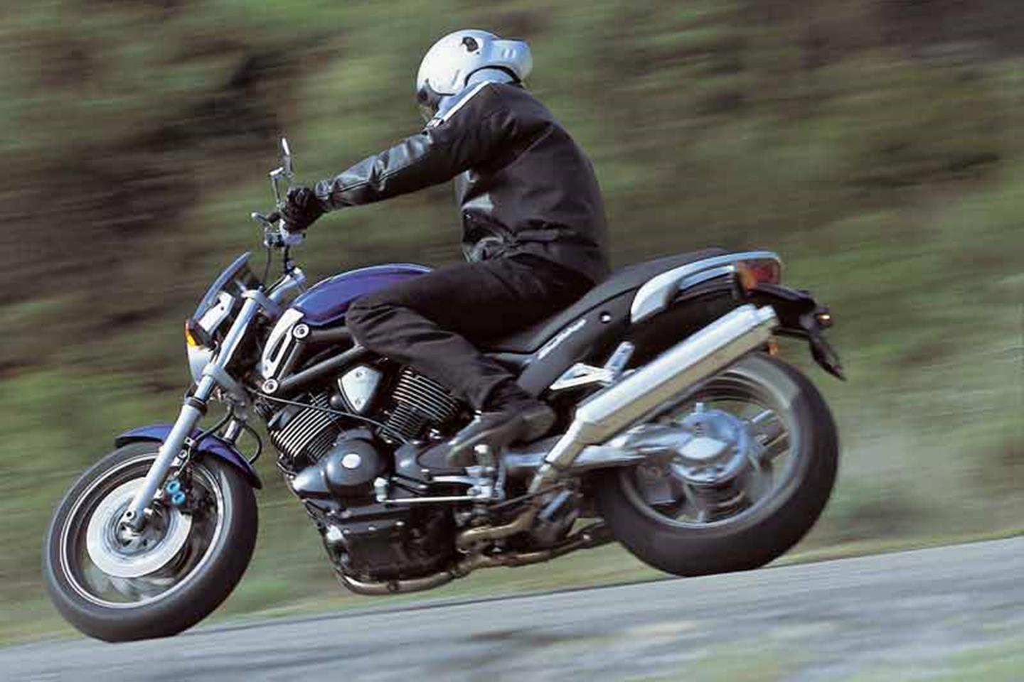 YAMAHA BT1100 BULLDOG (2002-2007) Motorcycle Review | MCN