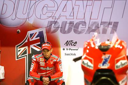 Casey Stoner in the Ducati garage in Qatar late last night