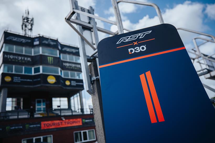 D3O RST sign