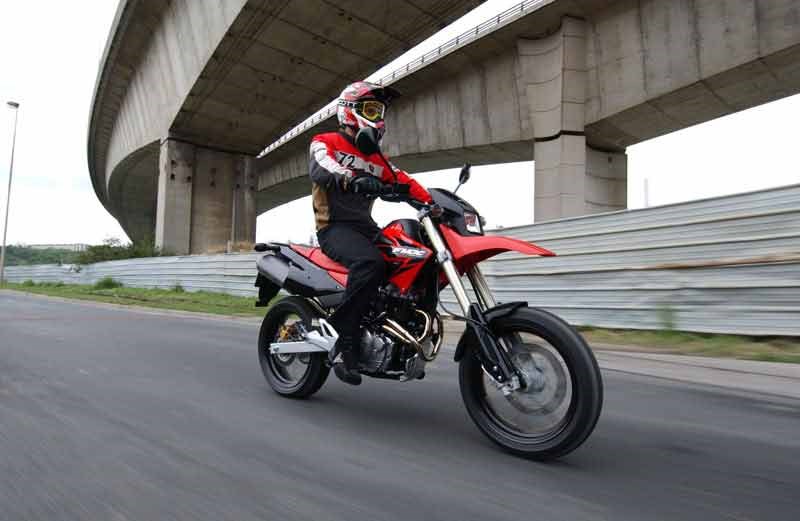 2005 Honda FMX 650 Supermoto