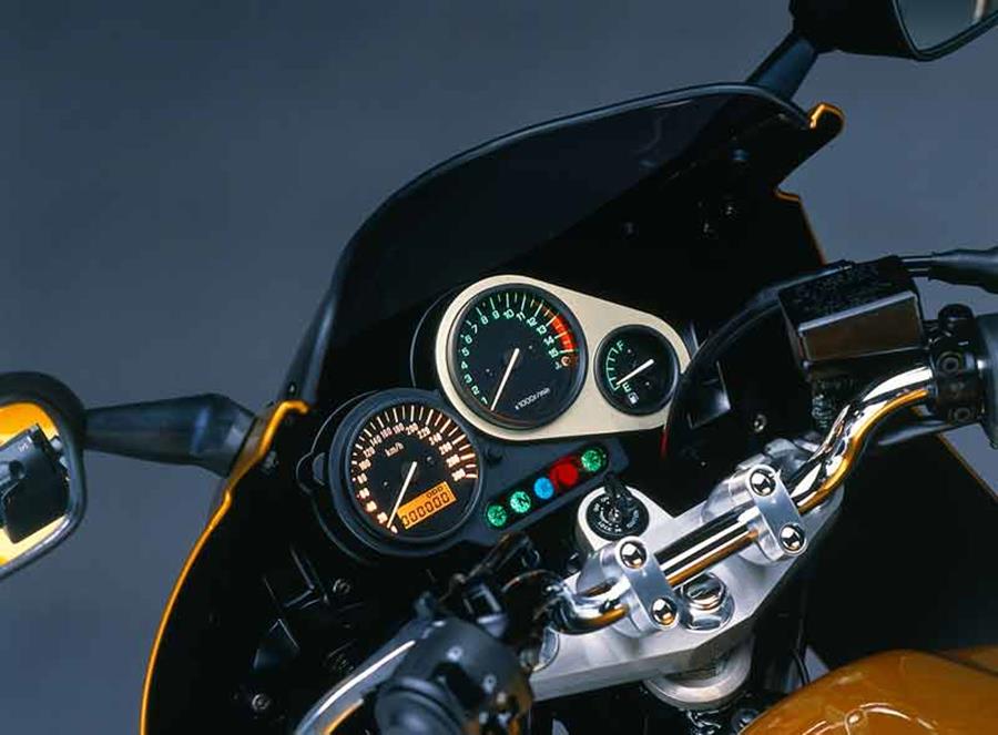 Yamaha Fazer 600 clocks