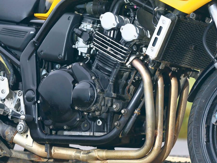 The Yamaha Fazer 600's engine