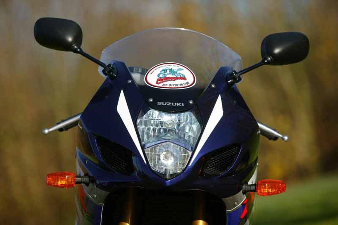 silberfarben 2004 für Suzuki GSXR1000 GSXR 1000 2003 Fast Pro Motorrad-Fußrasten für Vorderfahrer 