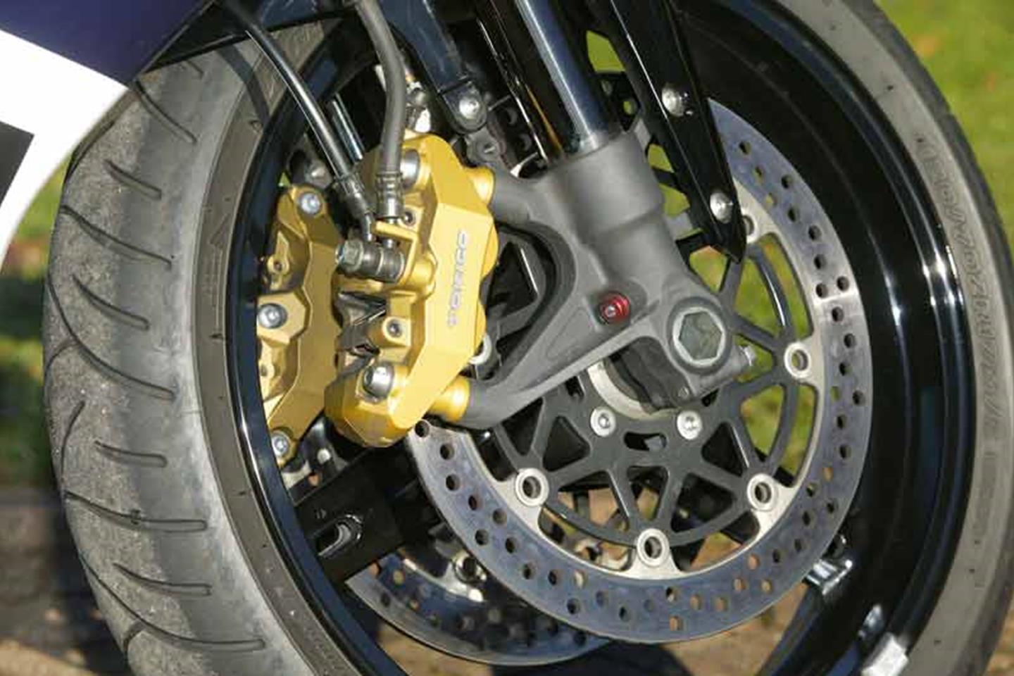 TARAZON 300mm Bremsscheiben Bremsbeläge vorne für Suzuki GSXR1000 2003 GSX-R GSXR 1000 K3