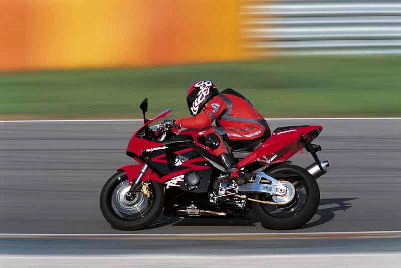 Almeja función Nevada HONDA CBR900RR FIREBLADE (2002-2003) Motorcycle Review | MCN