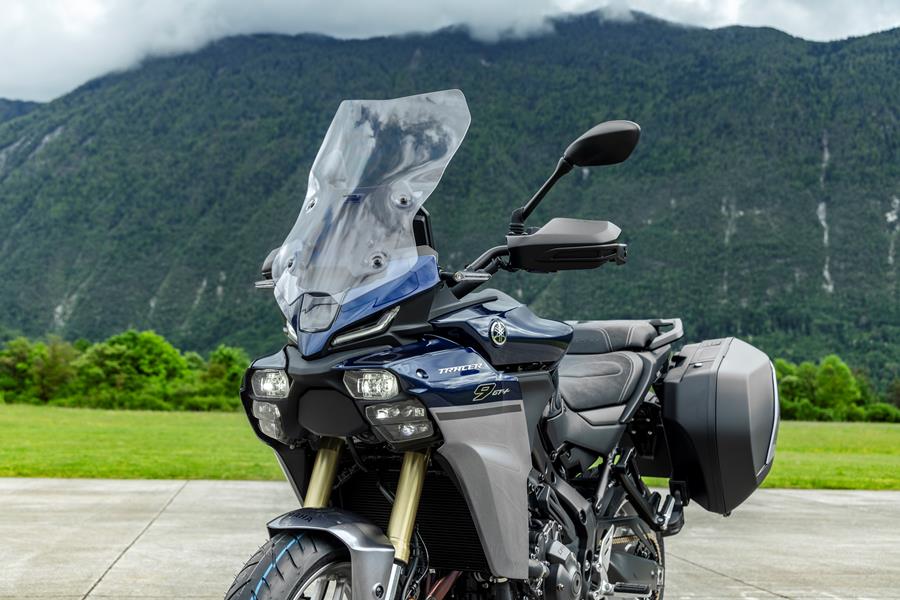2025-on Yamaha Tracer 9 GT+ front on shot of the bike
