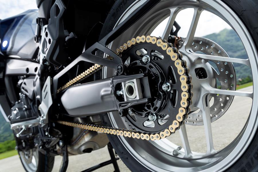 2025-on Yamaha Tracer 9 GT+ detailed shot of the chain and swingarm