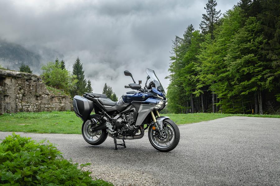 2025-on Yamaha Tracer 9 GT+ static right hand shot with panniers