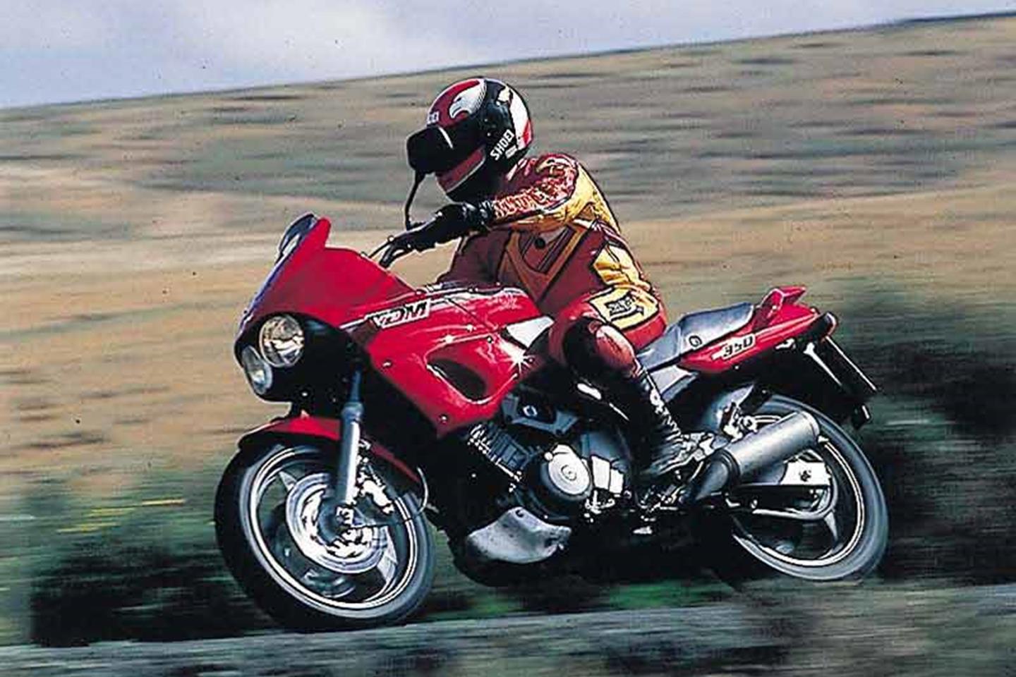 Yamaha TDM 850 (1991-2001) Review | Speed, Specs & Prices