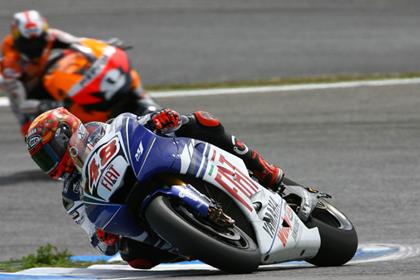 Jorge Lorenzo beat Dani Pedrosa at Estoril