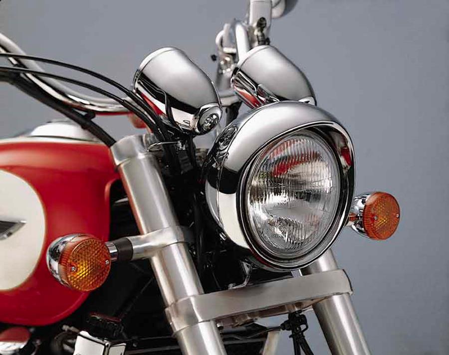 ET Chrome home on the Honda Valkyrie