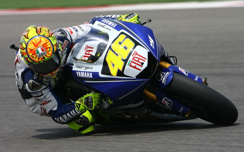 China MotoGP: Valentino Rossi returns to form with storming win in Shanghai