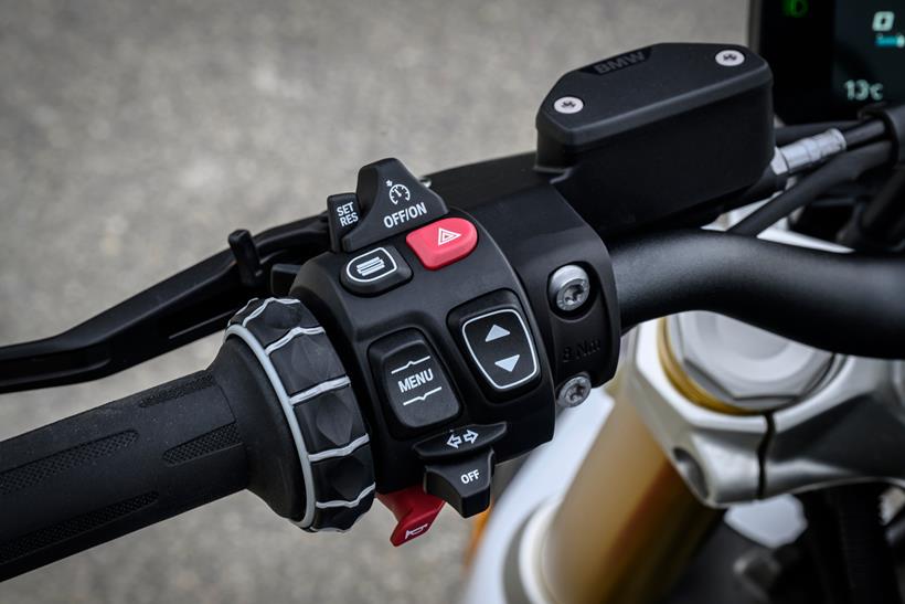 BMW R1300R Switchgear BMW R1300R Switchgear