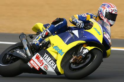 Tech 3 Yamaha's Colin Edwards has beaten Dani Pedrosa's fastest time from Friday this morning in Le Mans