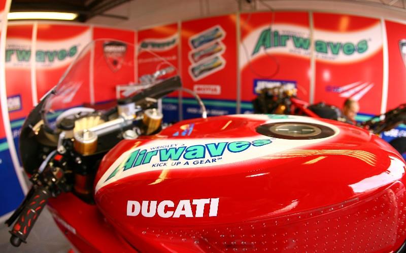 Airwaves Ducati to race at Donington Park following regulation amendment