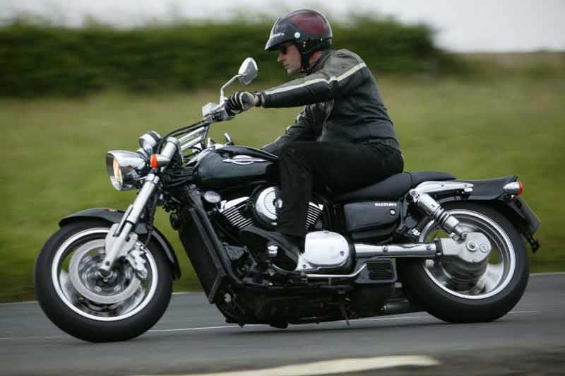 1995 Suzuki VS 800 Intruder specifications and pictures