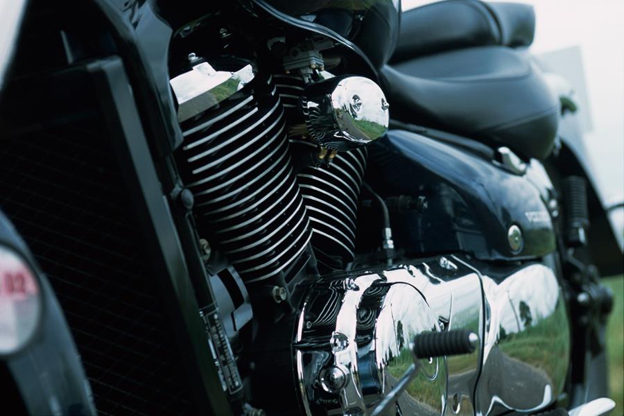 Suzuki Intruder M800 engine