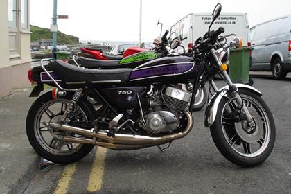 Kawasaki 750 spotted on the Isle of Man