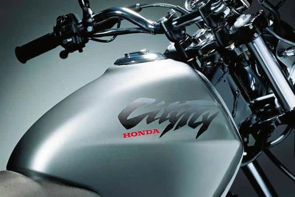 Hinterrad Achse Honda CLR 125 Cityfly 1998-2003