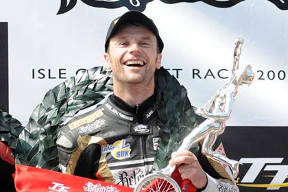 ruce Anstey has finally taken his seventh Isle of Man TT victory today in the Supersport race