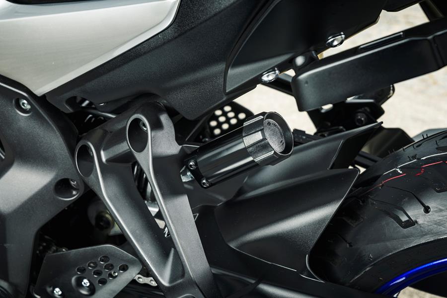 2025-on Yamaha Tracer 7 GT detailed shot of the preload adjuster