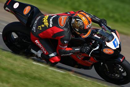 Steve Brogan was the wet weather man in the British supersport class at Mallory Park