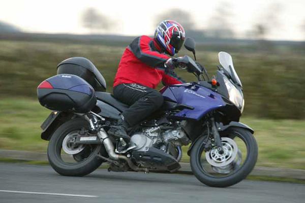 Suzuki DL1000 V-Strom motorcycle review - Riding