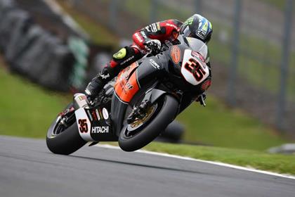 Cal Crutchow has taken pole for the Oulton Park round of British Superbikes