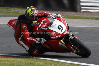 Chris Walker has been testing with the Paul Bird Motorsport Honda Superbike team at Oulton Park