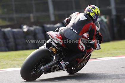 Chris Walker has been testing with the Paul Bird Motorsport Honda Superbike team at Oulton Park