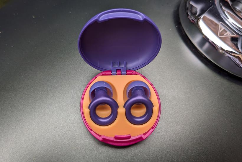 Loop Experience 2 earplugs in carry case