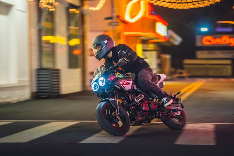 CFMoto Papio Racer with rider