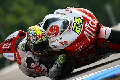 Toni Elias could join Marco Melandri at Kawasaki in 2009