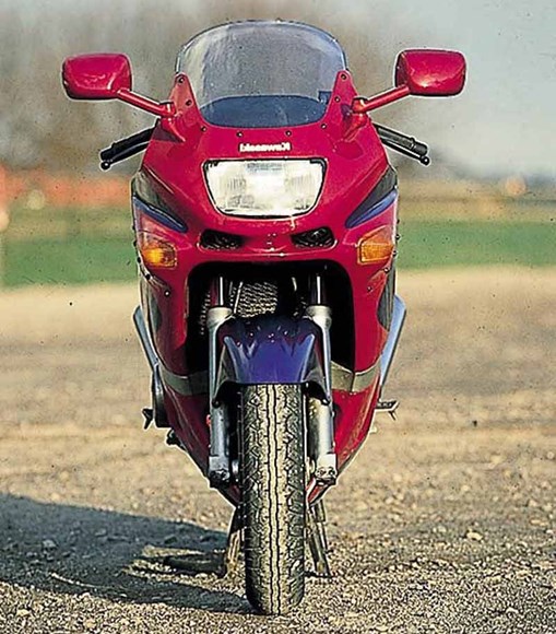 Kawasaki ZZR600 (1990-2007) Review | Specs & Prices