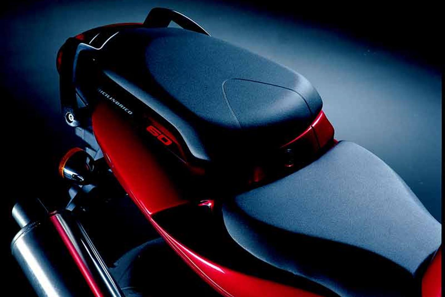 APRILIA SL1000 FALCO (1999-2005) Review, Specs & Prices | MCN