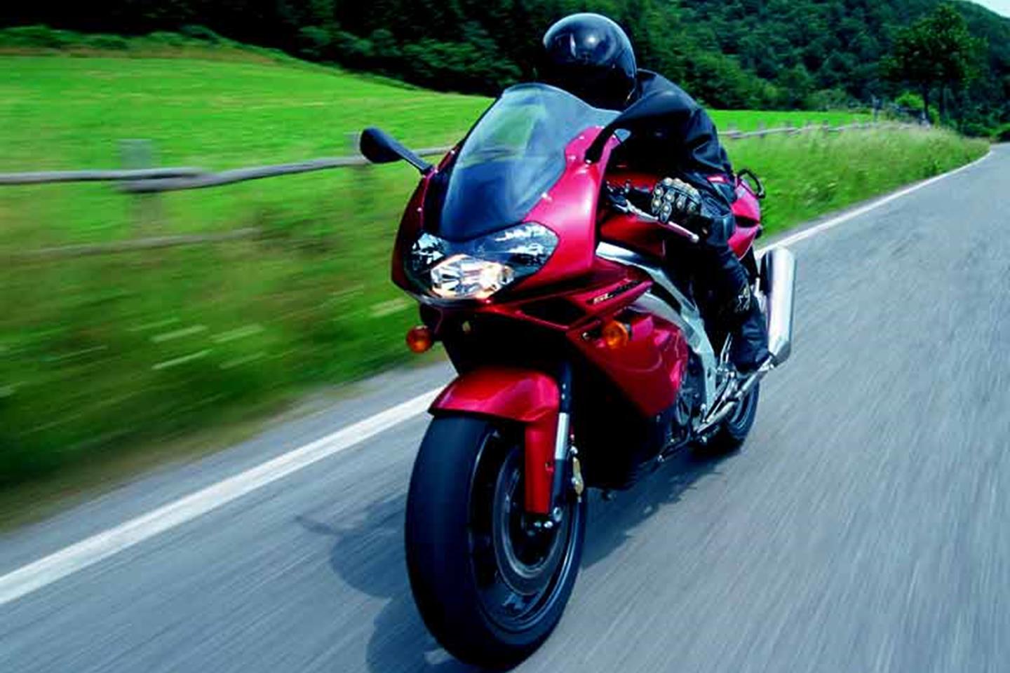 APRILIA SL1000 FALCO (1999-2005) Review, Specs & Prices | MCN