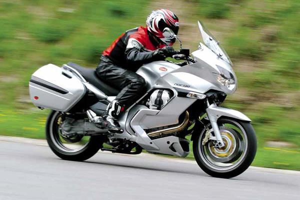 Moto Guzzi Norge 1200 motorcycle review - Riding