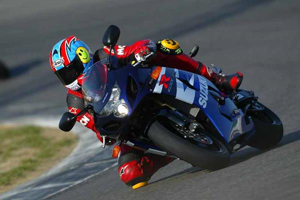 Suzuki GSX-R600 motorcycle review - Riding