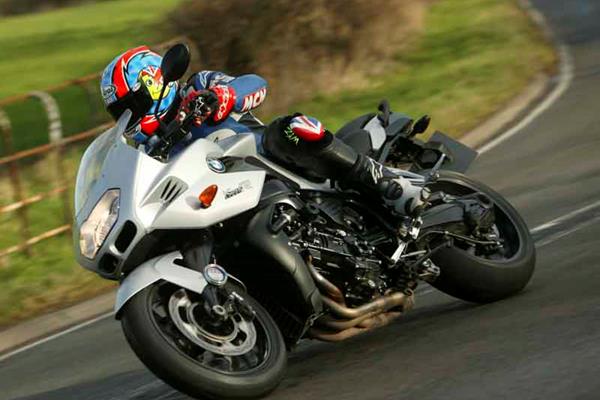 BMW K1200R Sport motorcycle review - Riding