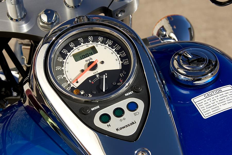 Kawasaki VN900 Custom clocks