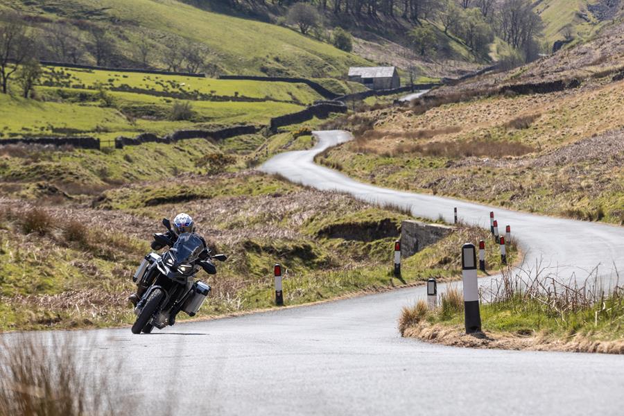 2025-on Morbidelli T1002VX winding through the curves