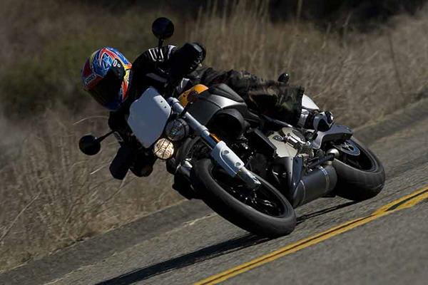 Buell XB12 Super TT motorcycle review - Riding