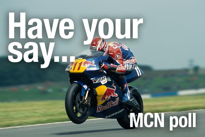 Simon Crafar on is way to victory at the 1998 Donington Park GP