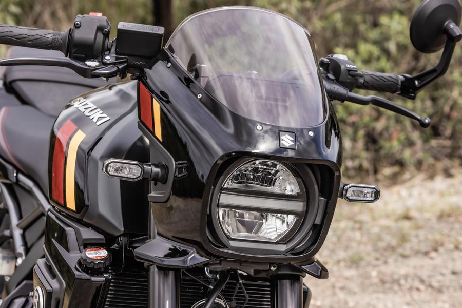 2025 Suzuki GSX-8TT, front bikini style fairing 