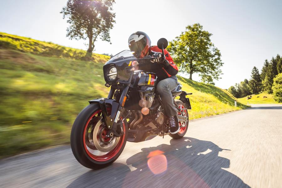 2025 Suzuki GSX-8TT, rolling image of front left quarter