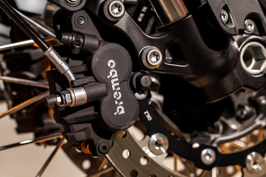 2024-on Voge DS900X close up of the Brembo brakes