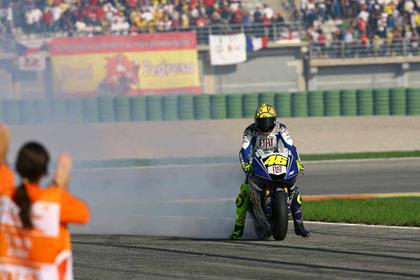 Rossi messed up his qualifying so had to start from the fourth row