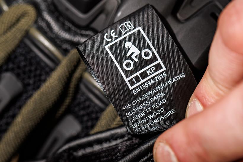 Merlin Jura gloves protection label
