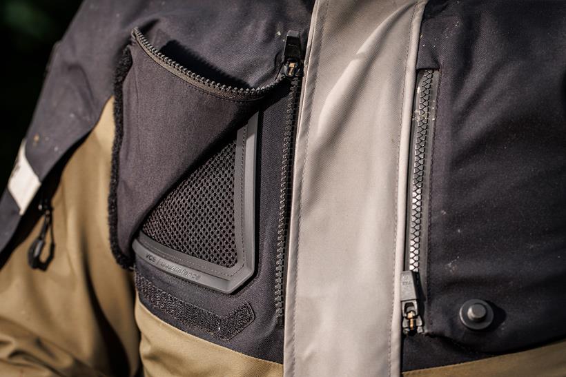 Rev'It Neptune 3 jacket chest vent flap