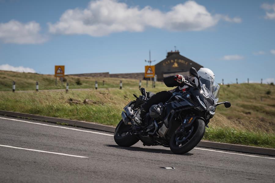 2025-on BMW R1300RS cutting into a corner